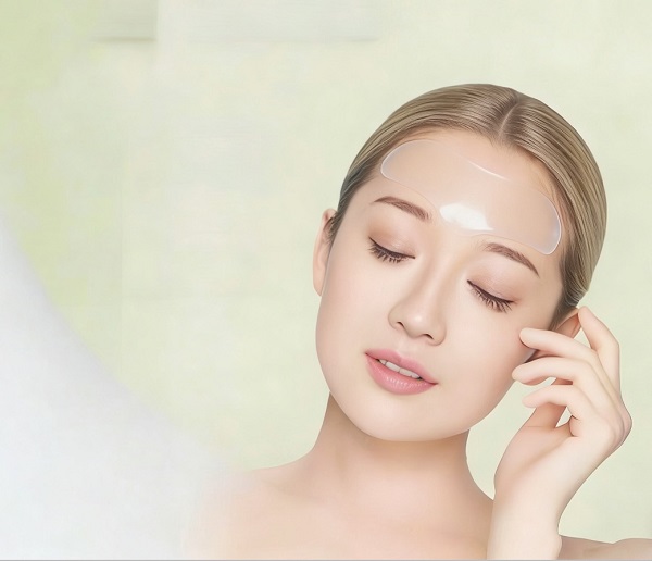 Pruebas en el mundo real de los parches reductores de arrugas de silicona CMALLBIO: ¿Son un 